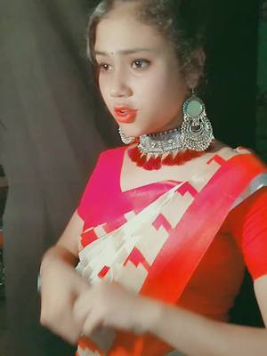 A post by @ruksana_05 on TikTok caption: tui jodi hoiti golar mala🤑🤑🤑🤑#tiktok #tiktokindia #foryou #foryoupage #trending #assam #viral