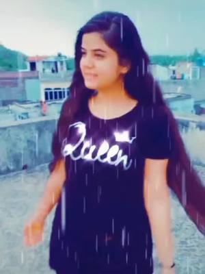 A post by @muskansaini2049 on TikTok caption: konsa look Acha h comm me #TideLagaoDaagHatao #foryoupage #tiktok_india #foryou #tiktokindia #famous @tiktok_india