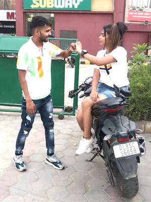 A post by @ishikasinghrajput2 on TikTok caption: Mene sach m ghusa mardiya tha🤣🤭 #foryou #foryoupage #tiktok #tiktokindia #girlspower #theSpartans @robinspicky @akshaysam39