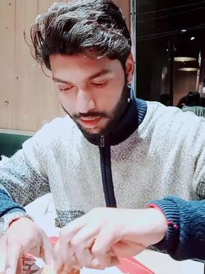 A post by @surajgupta8743 on TikTok caption: chicken leg piece kon kon khayega comment m btao #tiktokindia #foryou #tending #foryoupage