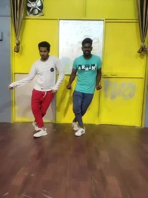 A post by @sandipsuryawanshi on TikTok caption: Tu aaja soniye ❤️💃✌️🔥#trendingsong #duetwithme #tuajasoniye #sandip_dancer #foryoup #tiktok_india