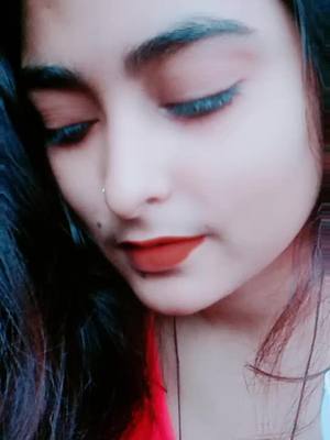 A post by @diyu418 on TikTok caption: #lipcolourchallenge