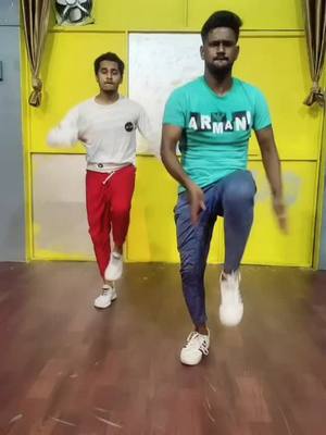 A post by @sandipsuryawanshi on TikTok caption: So High Dance Tutorial 💃🔥🤙#sandip_dancer #dancetutorial #डांससीखो#duetwithme #dance #trendingsong