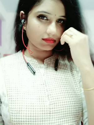 A post by @preeti_ponnam16 on TikTok caption: #TideLagaoDaagHatao #romamtic #looks #foryou