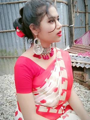 A post by @ruksana_05 on TikTok caption: tumi ato pagol hoiso keno amke🤑#tiktok #tiktokindia #foryou #foryoupage #trending #assam #viral