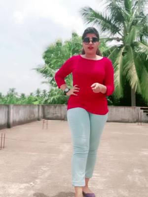 A post by @soundaryathananki on TikTok caption: #TideLagaoDaagHatao #tiktok_india #tiktoktelugu #comdey #funnyvideos #trending