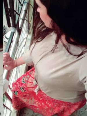 A post by @sony46456 on TikTok caption: kesa lega mera video #☺️☺️☺️☺️🌹🌹🌹❤❤❤❤❤💑💑💑 #foryoup #foryoupage #tiktok_india