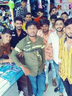 A post by @gujju_love_guru2 on TikTok caption: My frend Rock n royal show room ધાનેરા #gujjuloveguru #newtrend #TideLagaoDaagHatao