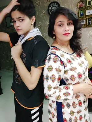 A post by @neetusingh4972 on TikTok caption: Mujhe Tu Raji Lagti Hai jiti Hui Baji Lagti#duetwithneetusingh #duetwithdevilz #trending #forupage #TideLagaoDaagHatao @palak.cr7 @tiktok_india #❤😊🌍