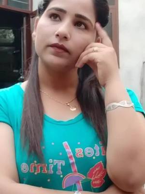 A post by @ravneet6821 on TikTok caption: ❤ravneet#instagram Id ravneet 68212 follow me#tiktokindia #foryou #foryoupage #treding #TideLagaoDaagHatao #ravneet😊viral