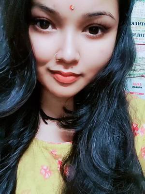 A post by @smriti_097 on TikTok caption: kiya par karogi....mujseee😘#smriti_097 #sda #assamesegirl #meexparesion #tiktokvairelme #foryoupage @ruhul__786 @king_meet_bhai