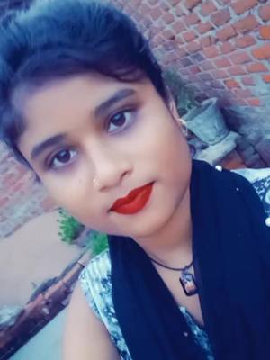 A post by @roshniraj009 on TikTok caption: #lipcolourchallenge