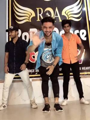 A post by @gaurav_dancer on TikTok caption: Guys Dance Sikhne ke liye Instagram Par Follow karlo I'd Link Profile ￼me h so or follow karo Bye Bye Tiktok😔😔🥺🥺