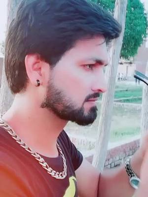 A post by @farmanrangrezz1 on TikTok caption: Sahrafat ki duniya ka kissha hi khatam #TideLagaoDaagHatao aab jaisi duniya vaise ham #like #viral #fouryoupage #tranding