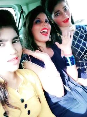 A post by @riyagautam21 on TikTok caption: masti #tiktokindia