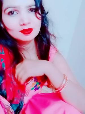 A post by @sapnasharma345678 on TikTok caption: #lipcolourchallenge