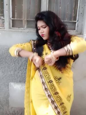 A post by @putnam_0_8_5_ on TikTok caption: # झोपेतून उठल्यावर तुला मी पाहतो ग दिवस #लय भारी जातो#tidelagaodaaghatao #💖💖💖💖💖💖💖💖💖💖 #TideLagaoDaagHatao