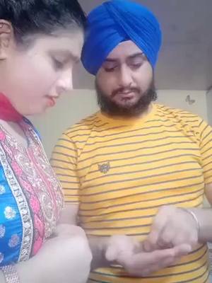 A post by @harpreetkaur06160058 on TikTok caption: #Sachi mai kade mitti kha ke nahi dekhi😲😘#harpreet💖 #@kuldeep.singh.10 #tiktokindia