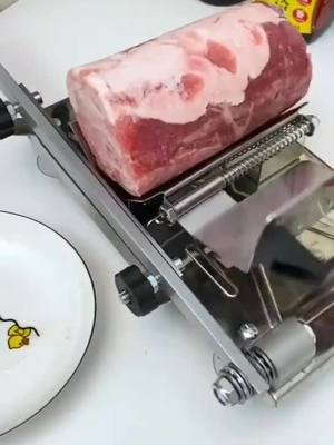 A post by @ugirlishheart on TikTok caption: i like that #beef #meatcutter #mykitchen