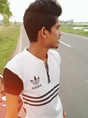 A post by @rahul034242 on TikTok caption: #dhiyan se suno plz my ex😔😔##justforyou #funnyvideos 😜😜🤟