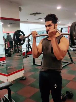 A post by @mr_imran_rj on TikTok caption: miss my gym #GimmeLove #fitindia #ReadingList #fitfam #oldmemories #imrankhanbhd #homegym