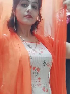 A post by @poojamit93 on TikTok caption: hi friends aa chuki hai aaj ki taja video... video... video.. I am back on Tik TOK ✌️✌️ jalne walo jalte rhoooo........🔥🔥🔥 special jalne walo k liy