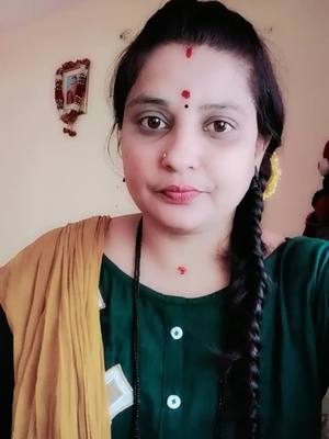 A post by @jaanu4780 on TikTok caption: ಬ್ಲ್ಯಾಕ್ ಹೆಡ್ಸ್ ವೈಟ್ ಹೆಡ್ಸ್ ಇರೋರು ಈ ಮನೆ ಮದ್ದು ಮಾಡಿ ನೋಡಿ ಸ್ನೇಹಿತರೇ ಇಷ್ಟ ಆದ್ರೆ ಶೇರ್ ಮಾಡಿ🙏#jaanu4780 #tiktokindia #myownvoice #foryou