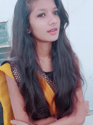 A post by @preethi_shetty3 on TikTok caption: love u love u ❤🖤#kannadathi #shetty__girl #villen_fam #FashionFavorites #duet