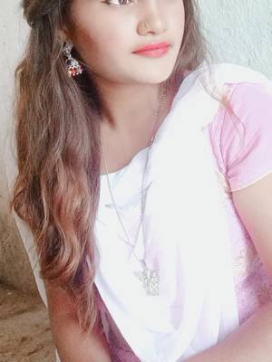 A post by @kavya_gowda_ammu on TikTok caption: #TikTokTaughtMe #MagicMoment #kavyagowda #colorcustomizer #hungergames #fashionfavorites #♥️♥️♥️