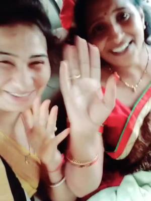 A post by @hetvi_prajapati_143 on TikTok caption: My cute Diii...😛😛.. Full Masti#TikTokTaughtMe #MagicMoment