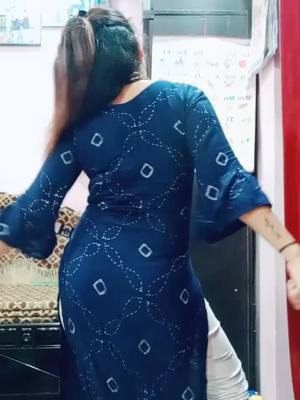 A post by @poojakadam1525 on TikTok caption: pooja Kadam i love dance 😘i have a dream to become popular on tiktok pj sappotme tiktokindia pk my 😍👉pvl 👈samjanewa