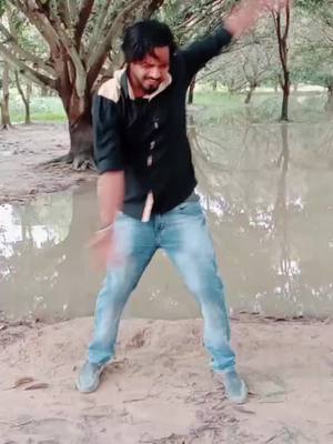 A post by @fakhrealamkhan09 on TikTok caption: #duet #very #foryoupage #tiktok_india #TikTokTaughtMe