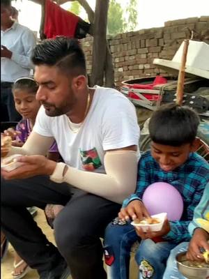 A post by @kiranbhullar83 on TikTok caption: puneet pp ## helping hands