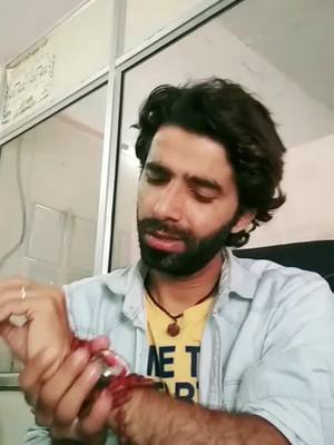 A post by @sameerjoshan on TikTok caption: कभी to khariyat pucho #Sameerjoshan #Sameer4U