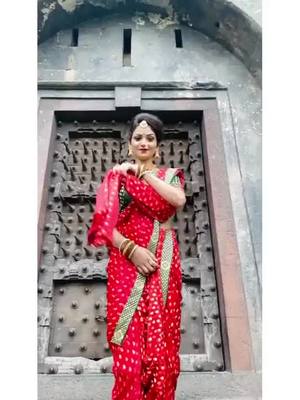 A post by @hindavi._.patil3232 on TikTok caption: Apsara aali 😍🥰😘#marathimulgi #transition #cutybuty #tranding #tiktok_inida #viralvideo #shraddhaaa #hgforever #pune #maharashtra