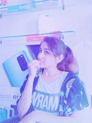 A post by @shawnyasharma on TikTok caption: #trre piche #foryoupage #tiktoktindia #shawnyasharma #💖💖❤️❤️😍😍😘😘🤗🤗