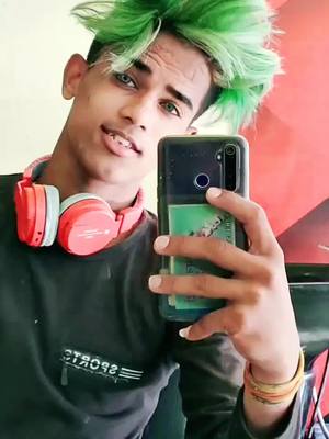 A post by @varungotval on TikTok caption: me Bui Mar jau gaa@aamir_arab99 #TwoOptions @arhanansari456