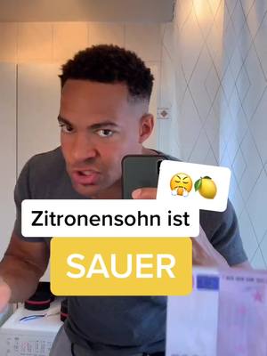 A post by @onkelbanjou.tv on TikTok caption: Neffen klärt das jetzt wie Familie @lemon.zs4l und @zitronensohn ☝️😠 #zitronensquad #banjou #onkelbanjou #zitronensohn #familie #freunde #danke #fds