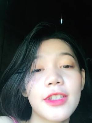 A post by @meymayutita on TikTok caption: #smile_girl✨🥰  បងប្រហែលស្រលាញ់អូនមិនអា ដកចិត្ត.....❤️🙂