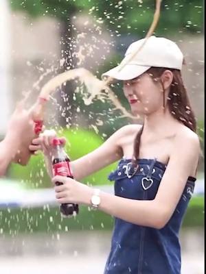 A post by @fashionstreetshot on TikTok caption: I always hurt 😞 #cola #girl #fun #funny #quiz #streetphoto #fyp