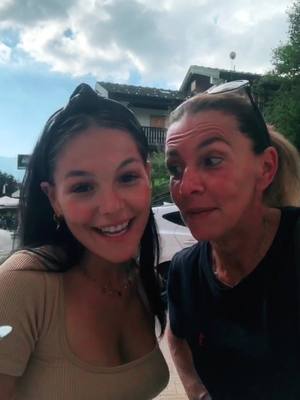 A post by @giuliaabet on TikTok caption: La sua faccia alla fine hahah😂 #mamma #perte #neiperte #followme #viral