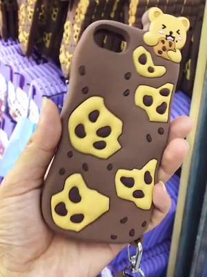 A post by @imikoko520 on TikTok caption: Do u like bear cookie?❤😊#iphone12 #iphone11 #phonecase #case