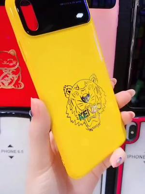 A post by @imikoko520 on TikTok caption: Do u like yellow?😊❤#iphone12 #iphone11 #phonecase