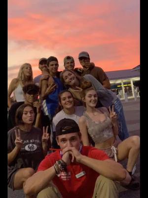 A post by @stephensinigaglio on TikTok caption: I’m so thankful for everyone that made this the best summer ever❤️#fyp #foryoupage #summer2020 #friends