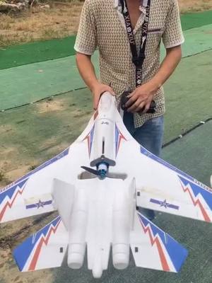 A post by @molofpv on TikTok caption: J11 big airplane.  It can remote control for 1. 5km.  #TikTokFashionMonth #AdultMoney #foryou #flight #fpv #drone #fyp