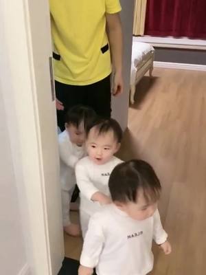 A post by @niki_eoofy on TikTok caption: #kids #triplets#baby #foryou