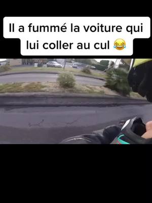 A post by @betaromain on TikTok caption: Vous pensez il est monté a combien en 3 sec 😂!? #pourtoi #foryou #moto