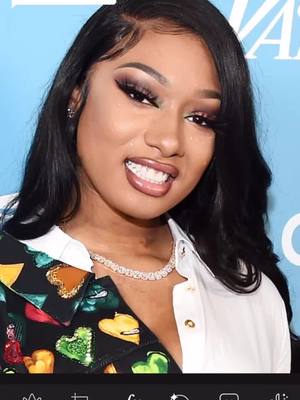 A post by @people._with.braces0 on TikTok caption: Hey Y’all!💯(Since this was highly requested to not put braces with the mouth I didn’t so yeah🙅🏽‍♀️)🥺💕#fyp @theestallion  #Love #4yp