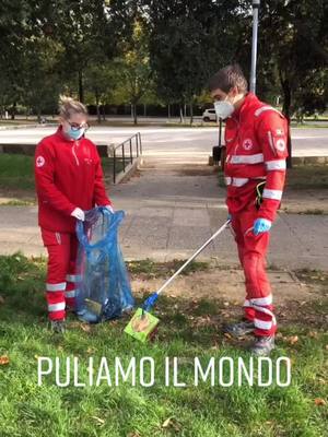 A post by @giovanicri.perugia on TikTok caption: PULIAMO IL MONDO...insieme🌍.     #criperugia @crocerossa #perunmondopiúpulito #perunmondomigliore #unitaliacheaiuta #crocerossaitaliana