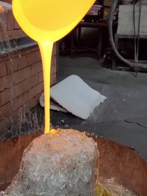 A post by @glassexpo1 on TikTok caption: Wow 🤩 A big hot candy #glass #candy #cool #satisfying